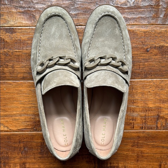 Cole Haan Women’s Stassi Suede Chain Loafers, size 9 - Picture 3 of 9